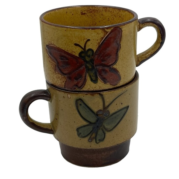 Vintage 70s Handcrafted Ceramic Stackable Butterfly Coffee Mugs Tea Cups 2pc Set - Picture 8 of 9